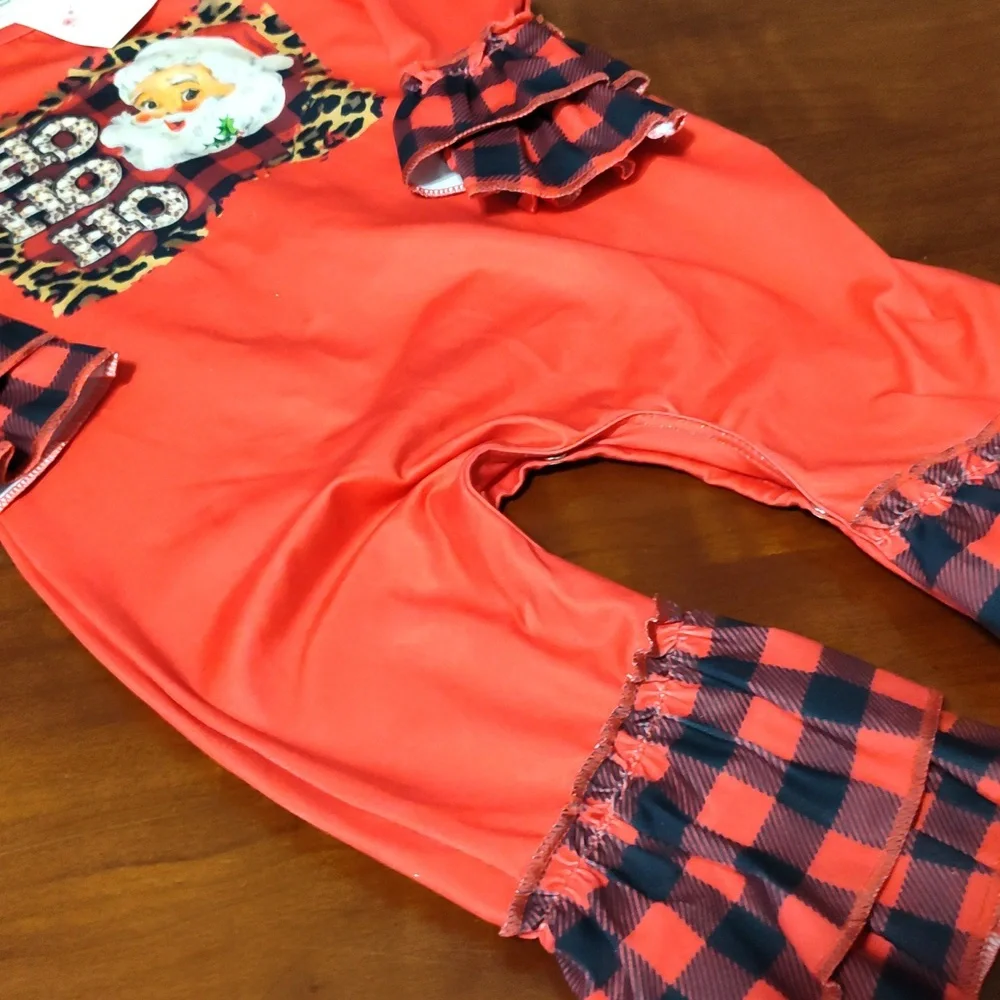 Christmas Santa romper 12-18m nwt clover cottage brand - Picture 3 of 3